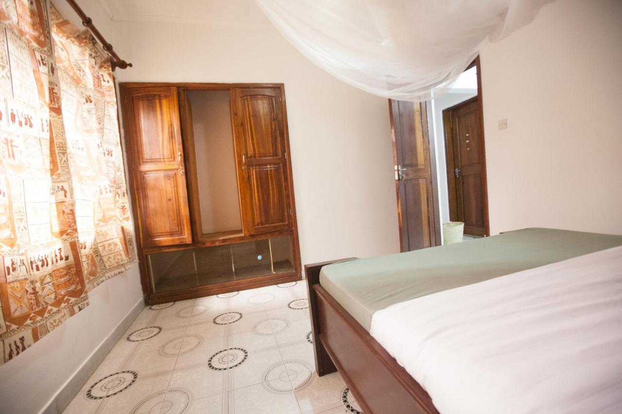 Safari Adventures-House Bed and Breakfast Αρούσα Εξωτερικό φωτογραφία